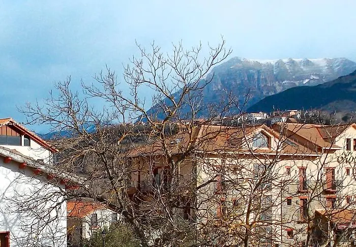 Fonda Naval Pensión Escalona